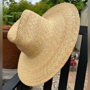 Wyeth brand straw large brimmed fedora hat